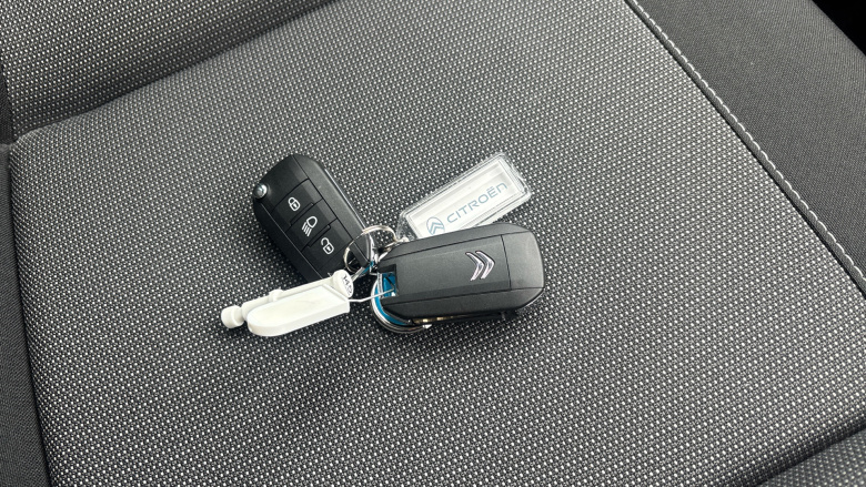 Citroen C3 Aircross 1.2 PureTech 110 Plus 5dr Petrol Hatchback